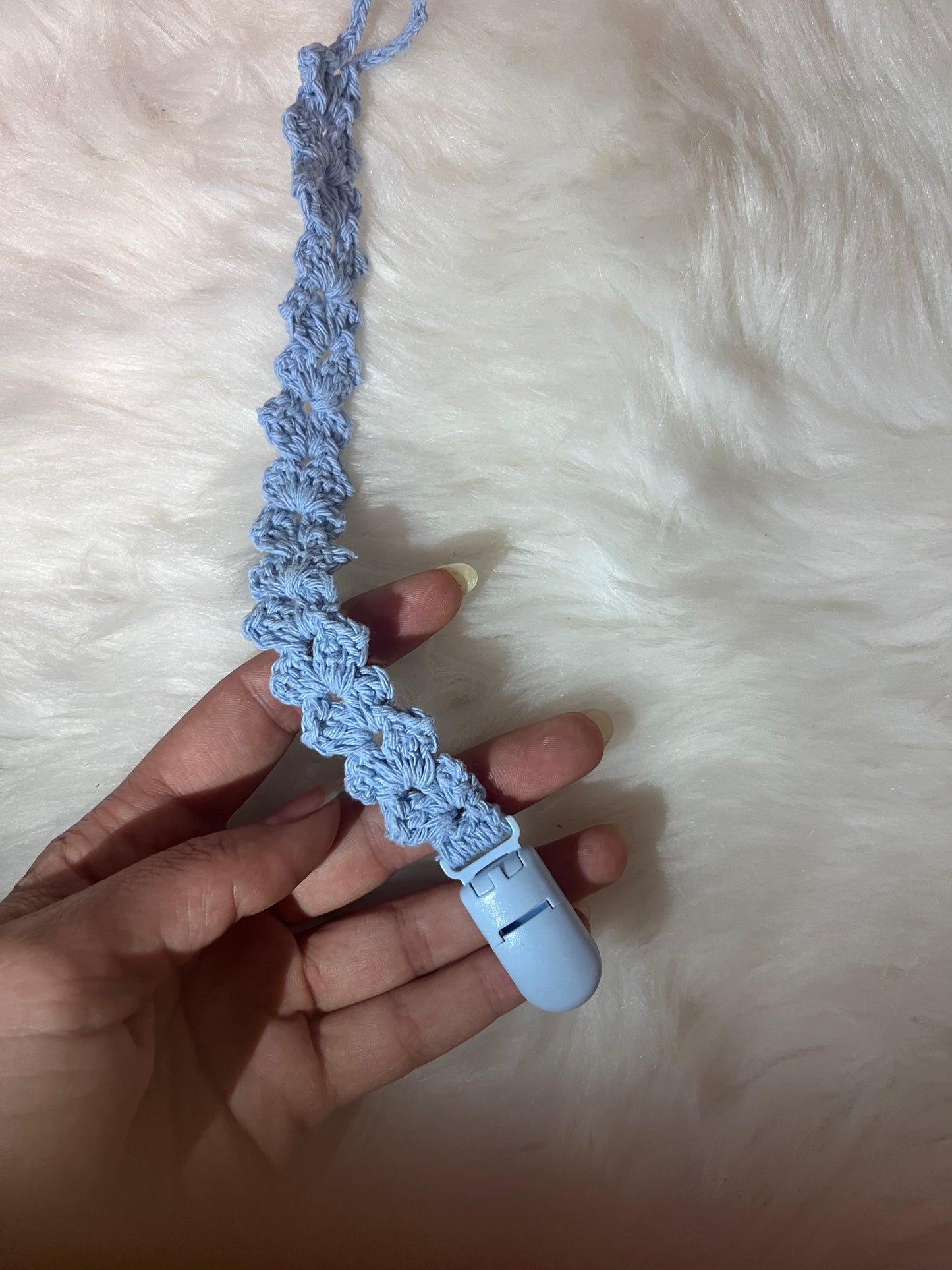 Attache-tétine Clips