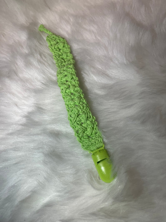 Attache-tétine clips