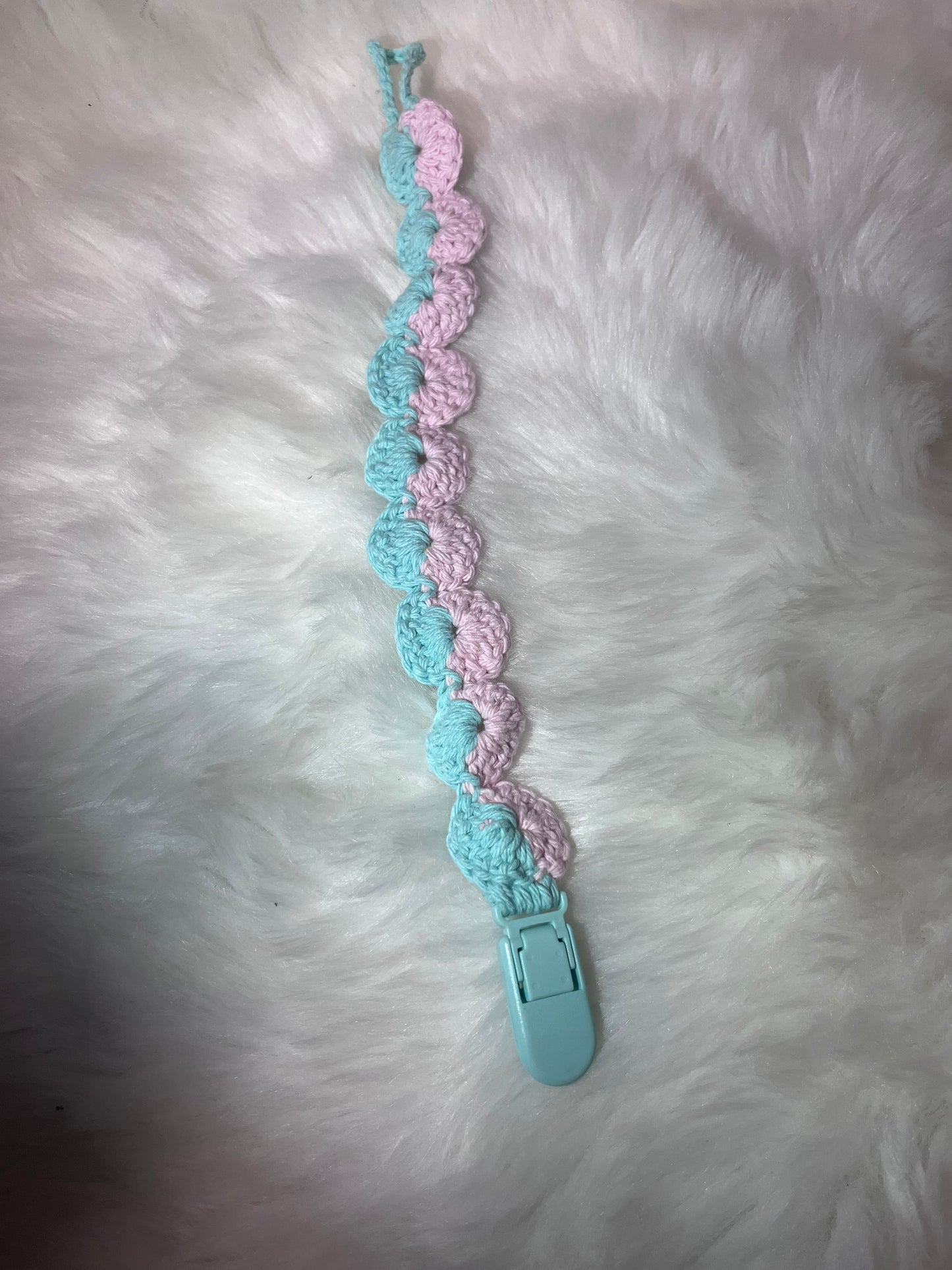 Attache-tétine Clips