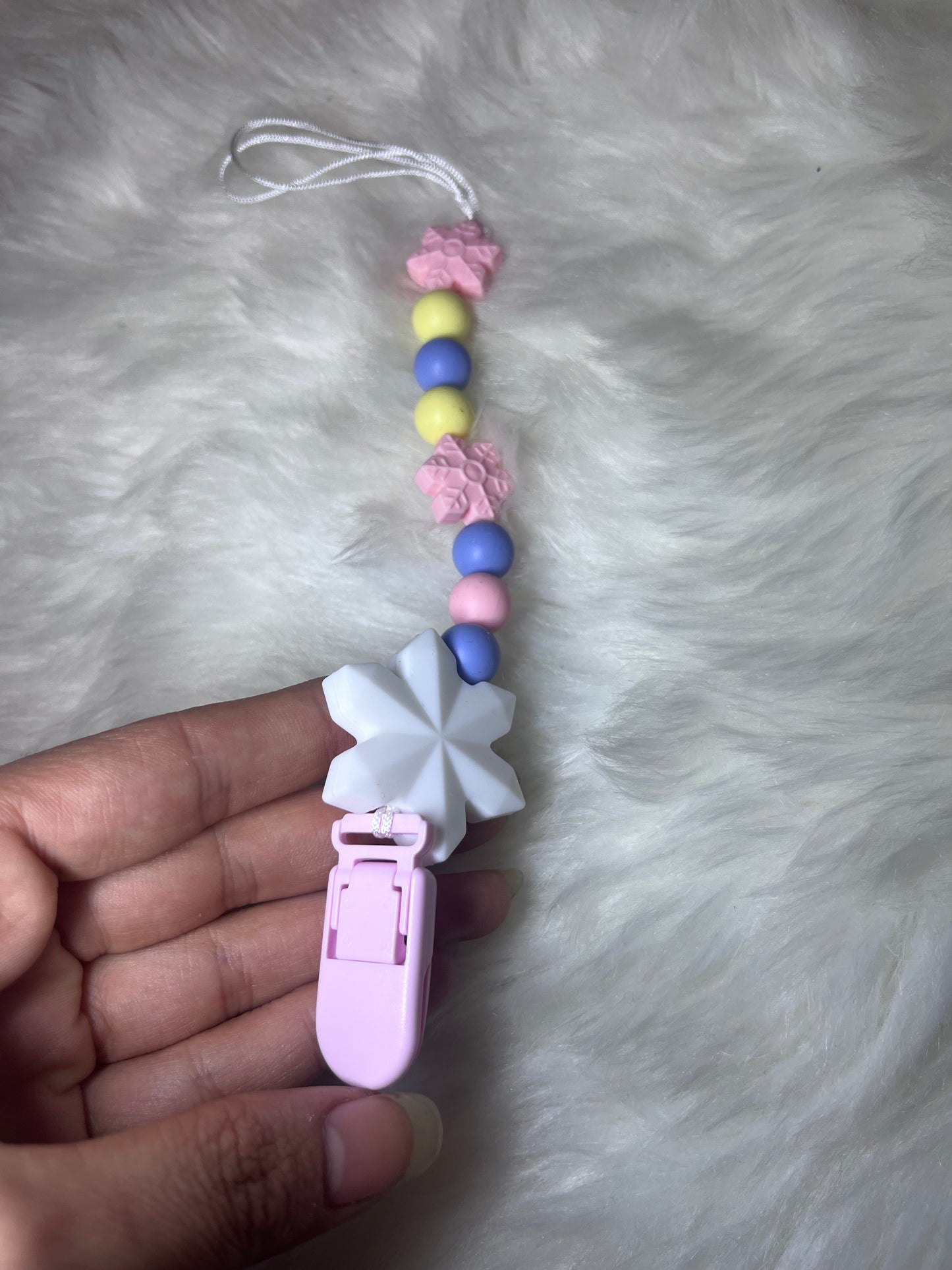 Attache-tétine Clips